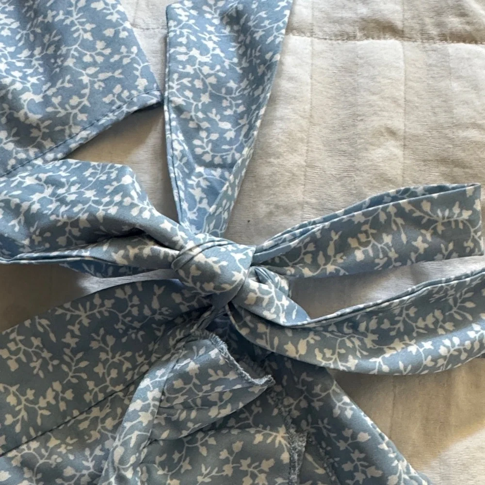 Blue Floral Two-Piece Set - Picture 3 of 5